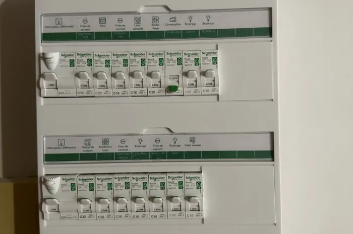 Remplacement d'un tableau électrique, Ambérieu-en-Bugey, ELEC-46
