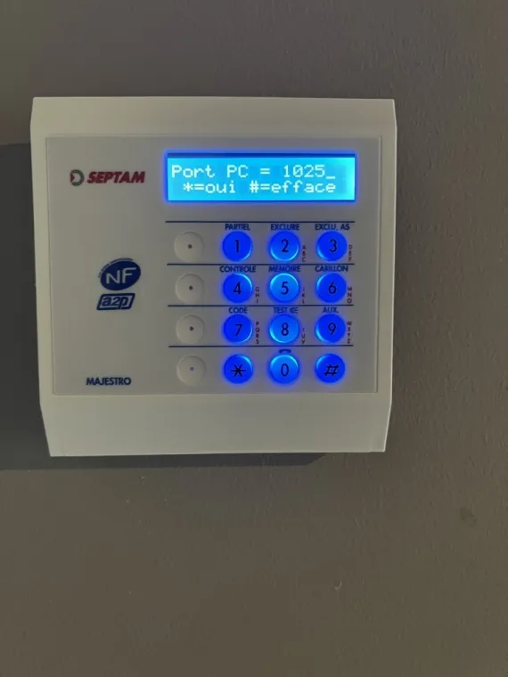 Installation d'une alarme vol dans une maison à Dagneux