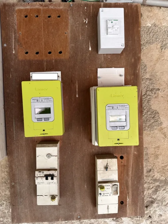 Installation d'un parafoudre électrique, Ambérieu-en-Bugey, ELEC-46